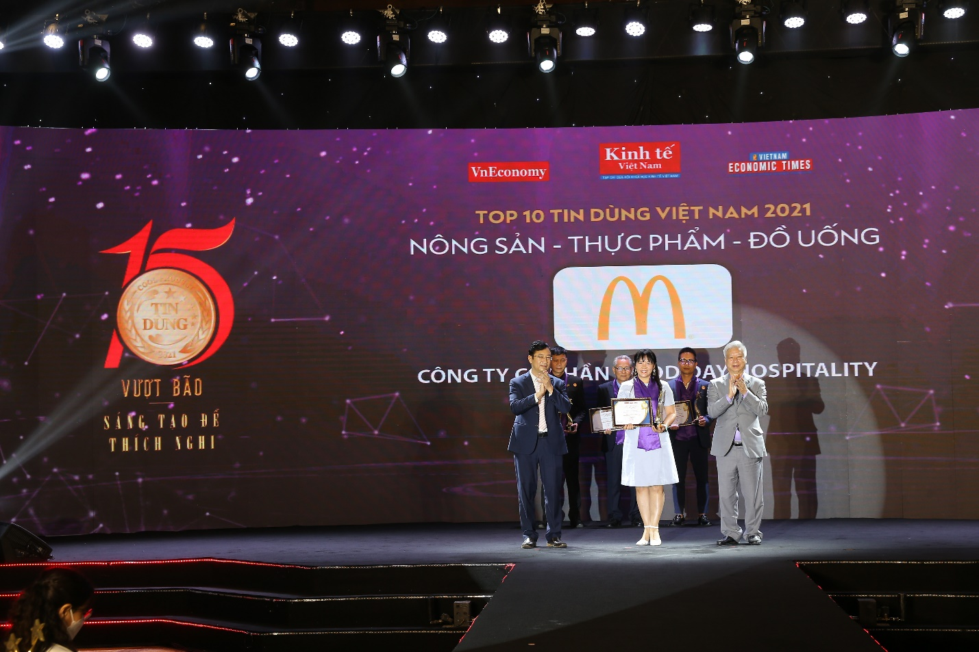McDonald's Việt Nam tiếp tục trong Top 10 Nhóm Ngành Sản phẩm Dịch vụ Tin Dùng 2021
