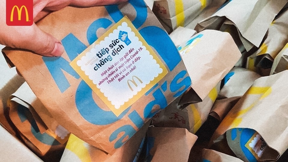 Chung sức chống dịch, McDonald’s tiếp tục gửi 1000 phần ăn sáng đến cán bộ khu vực cách ly